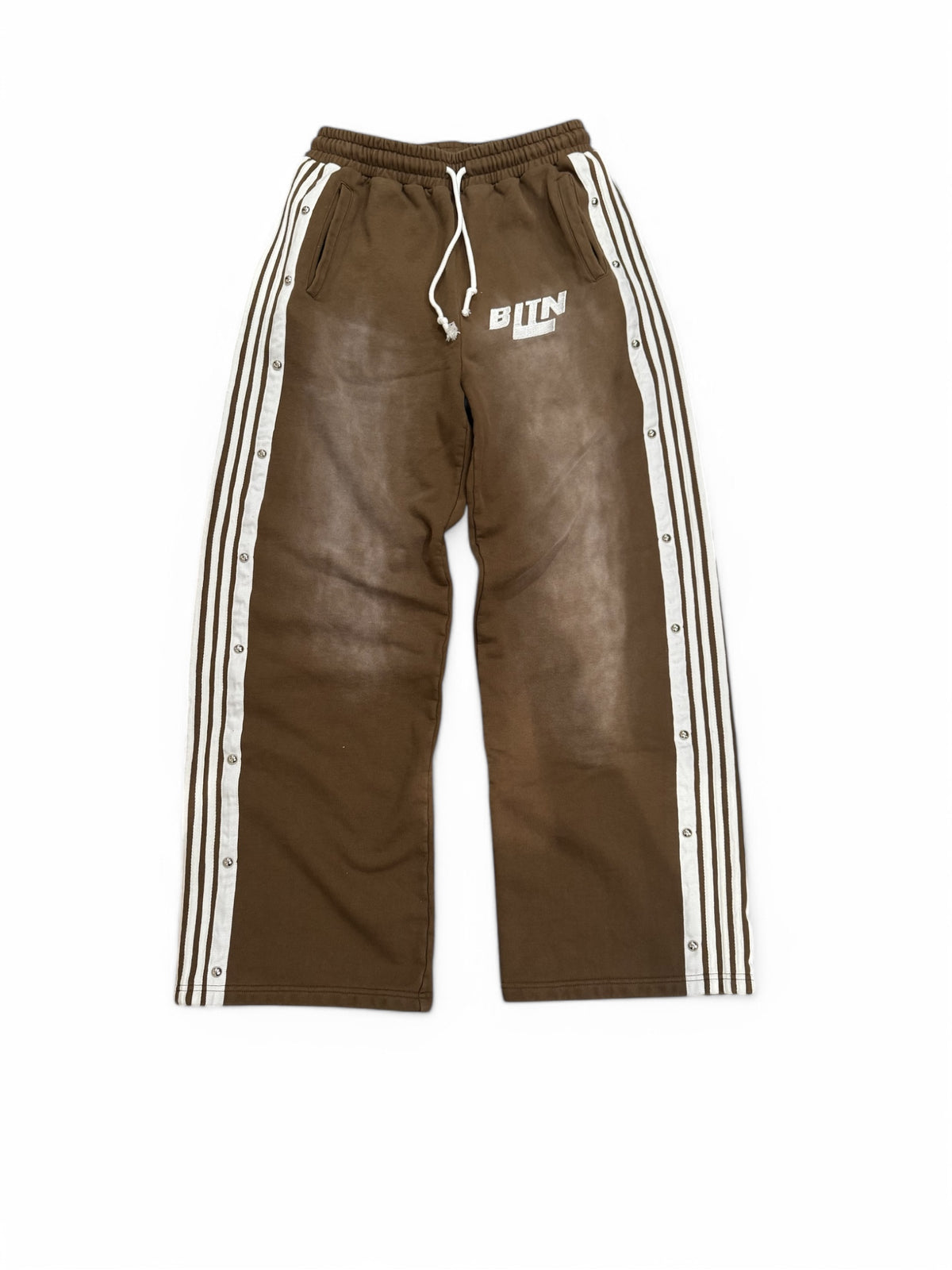 BUTTON SWEATS